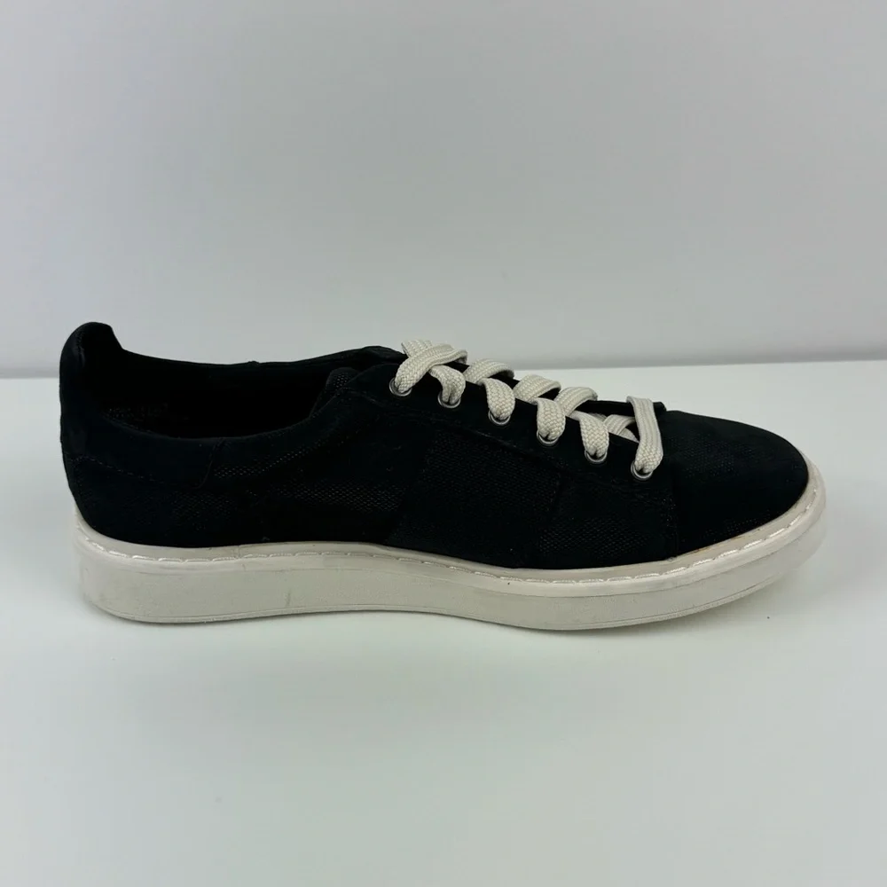 OTBT “Normcore” Women’s Sneakers size 10, Black, New‎ in Box (No Lid)